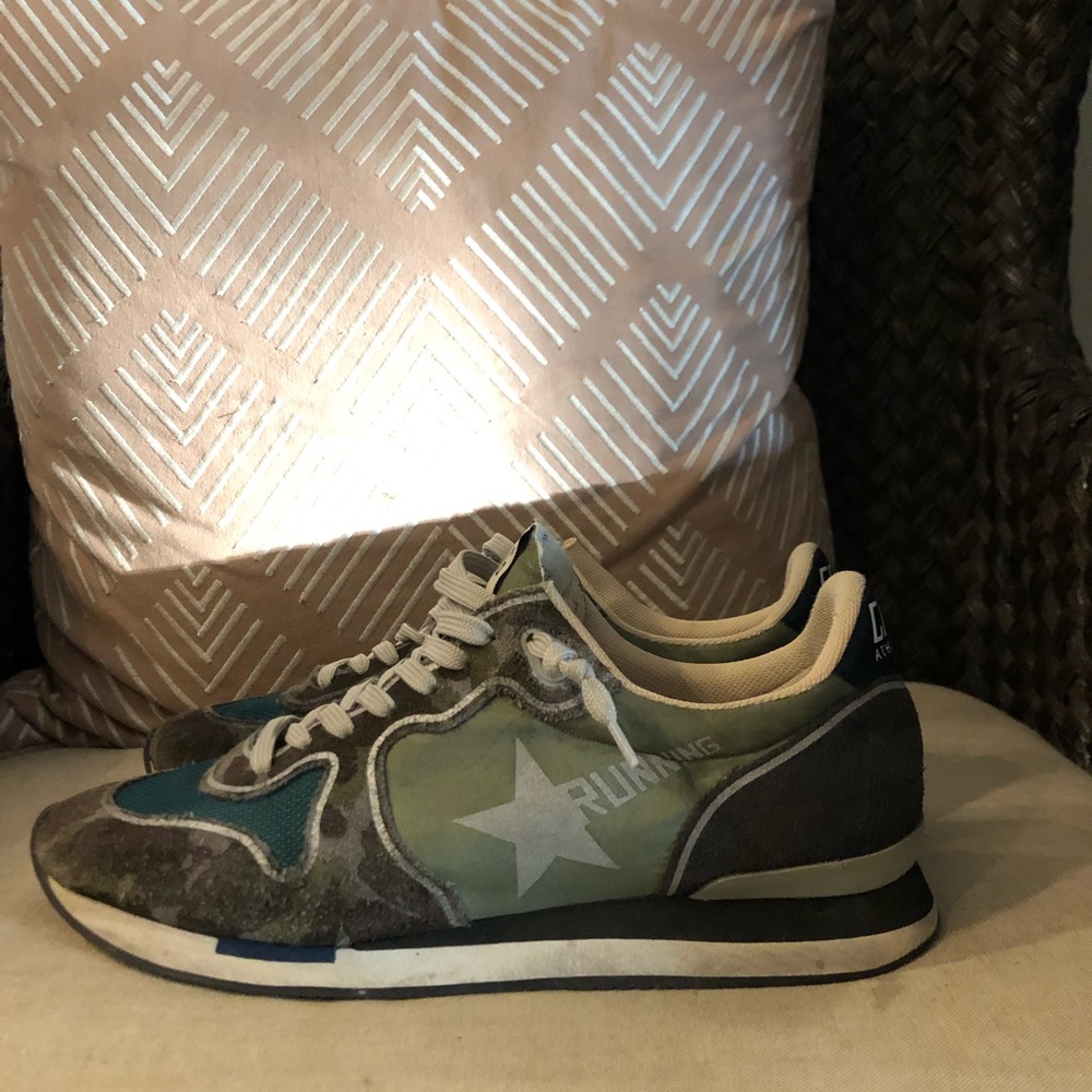 Golden Goose Running